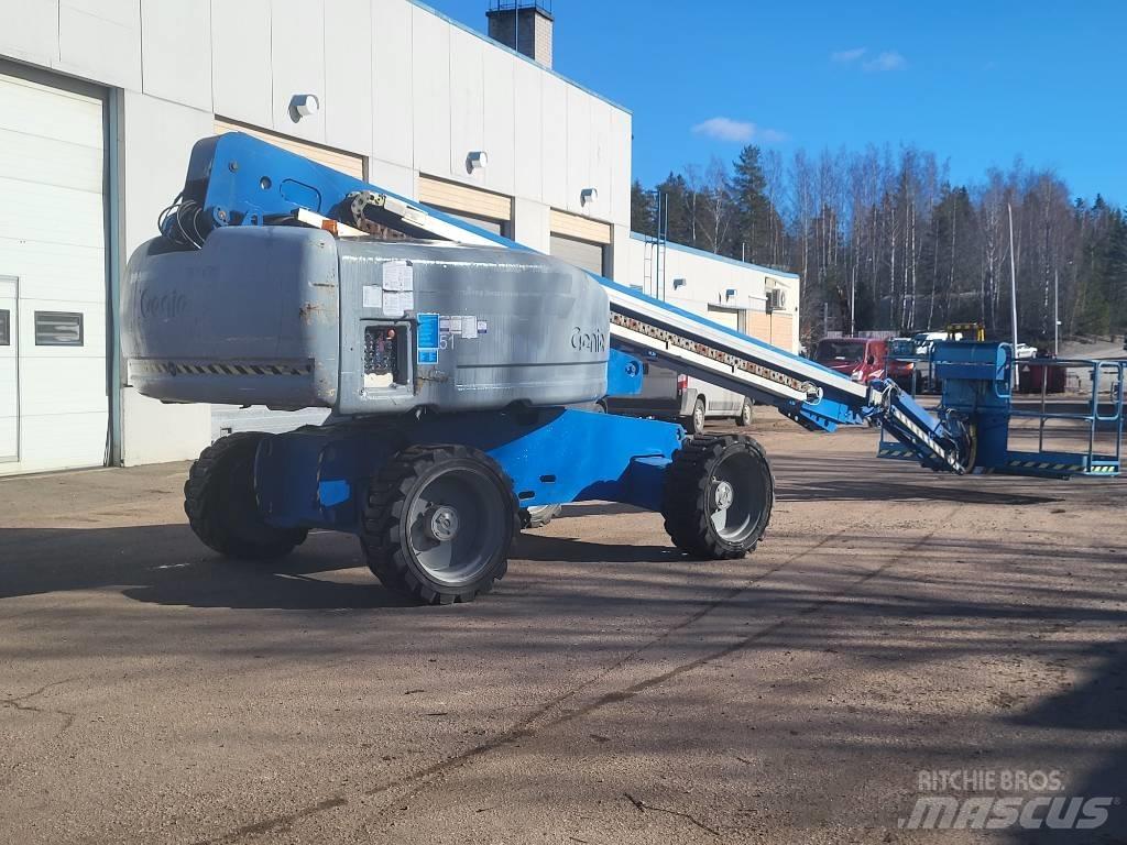 Genie S 65 Iseliikuvad poomtõstukid