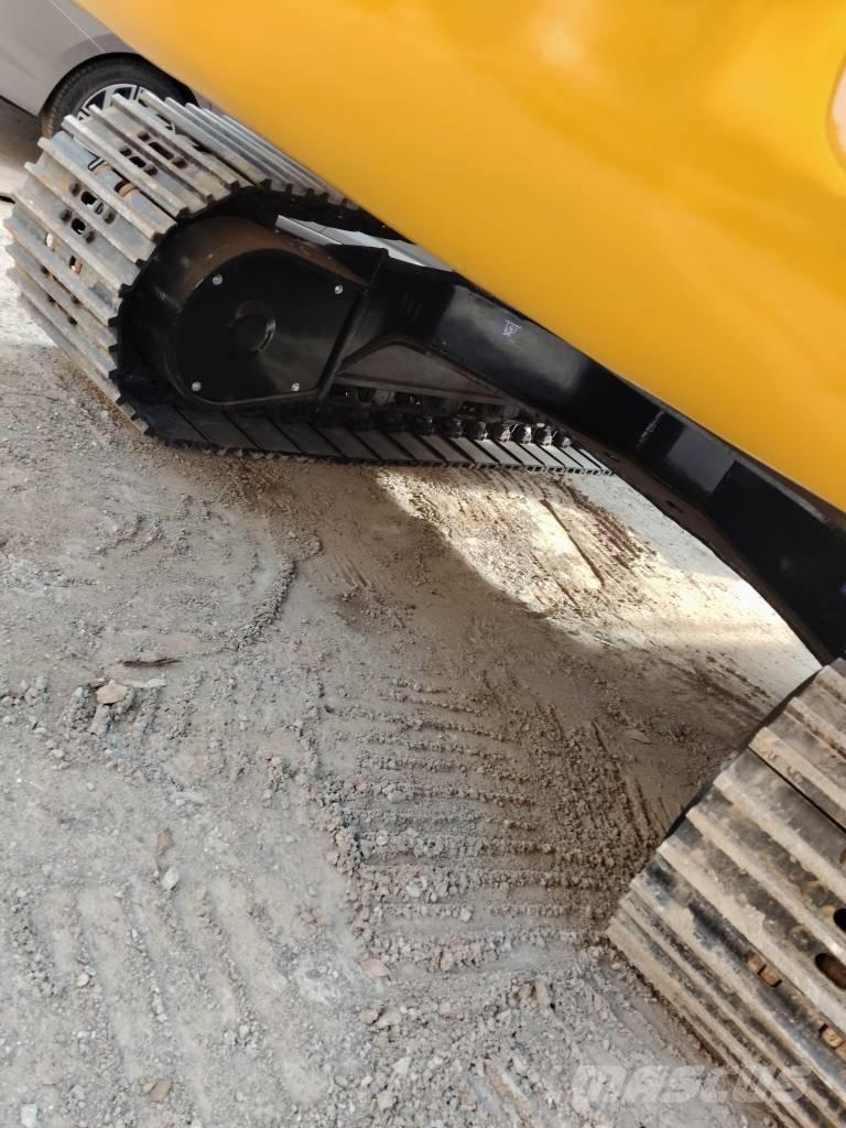 CAT 330 D Roomikekskavaatorid