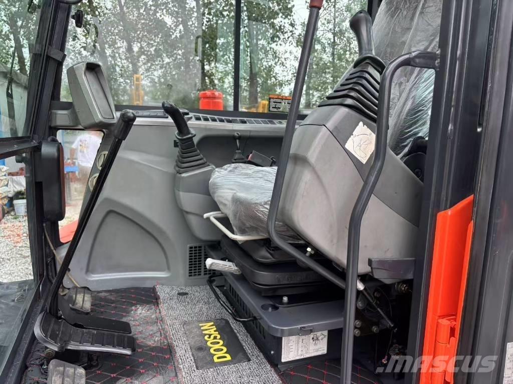 Doosan DX 60 Miniekskavaatorid < 7 t