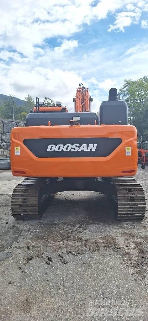 Doosan DX 225 LC-7 Roomikekskavaatorid