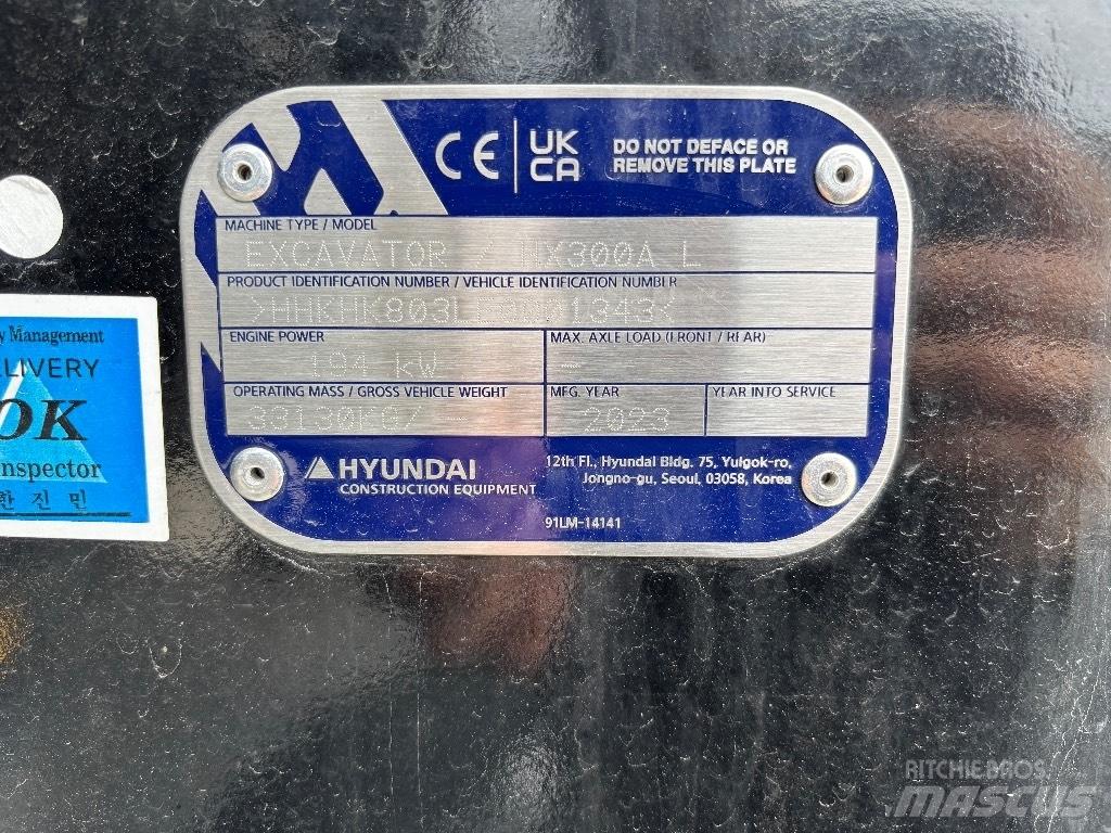 Hyundai HX300A L Roomikekskavaatorid