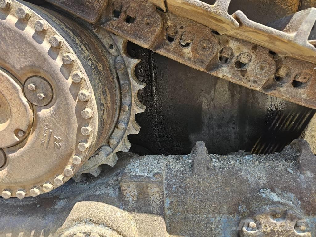 CAT D8L Buldooserid