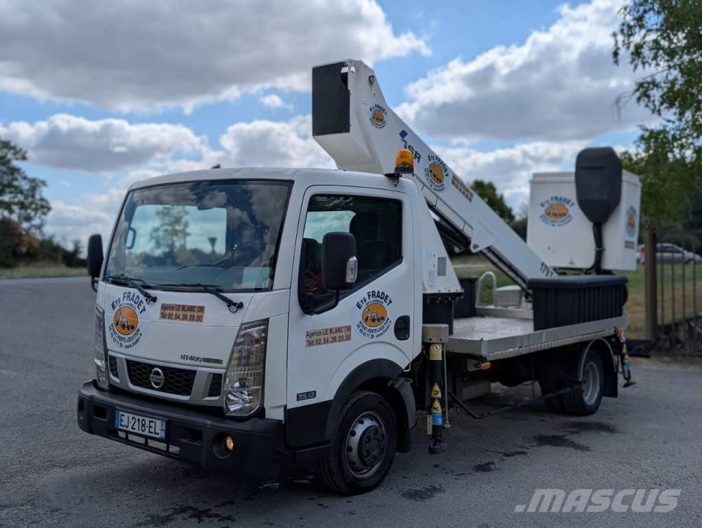 Nissan NT400 Auto korvtõstukid