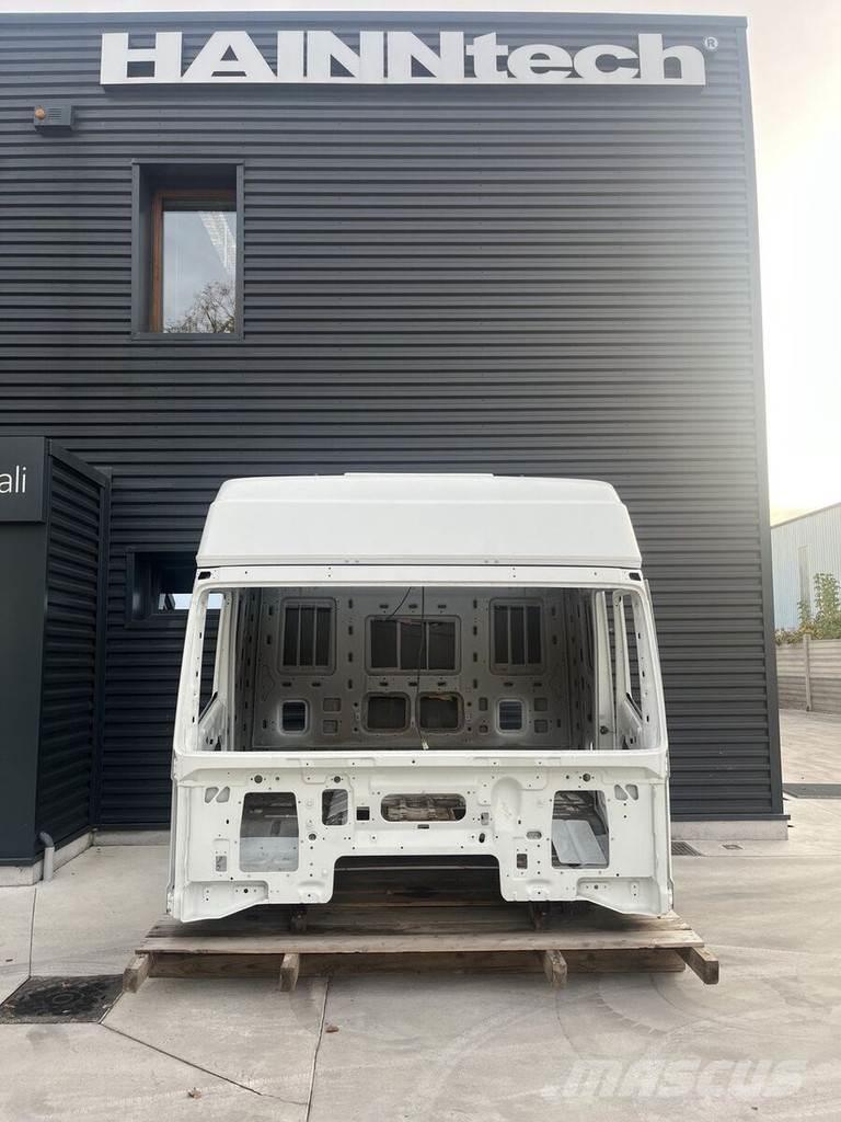 Iveco EUROSTAR Kabiinid