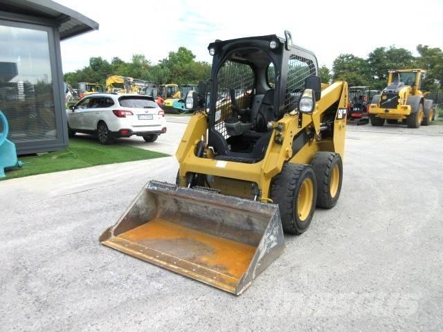 CAT 226 D Kompaktlaadurid