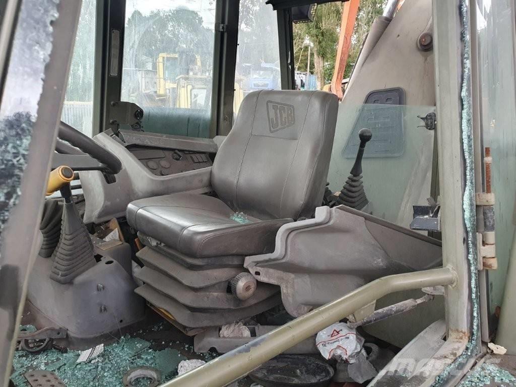 JCB 4 CX Ekskavaatorlaadurid