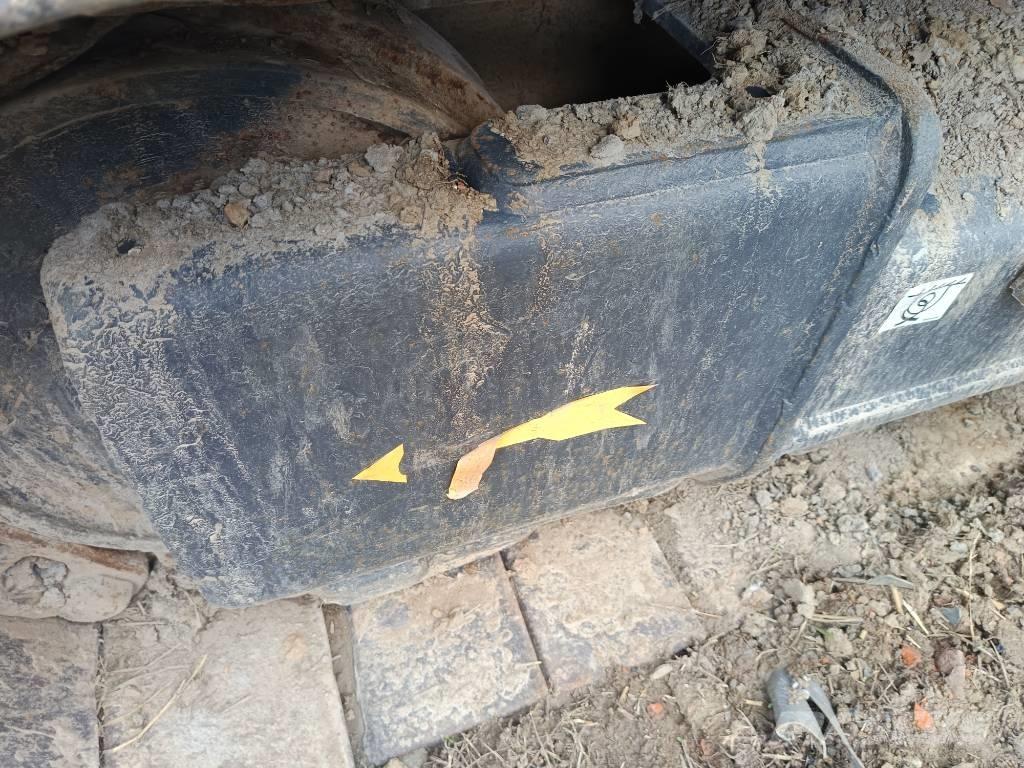 Volvo EC 210 B Roomikekskavaatorid