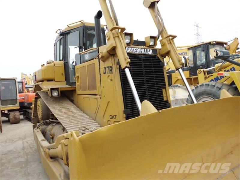 CAT D 7 R Buldooserid