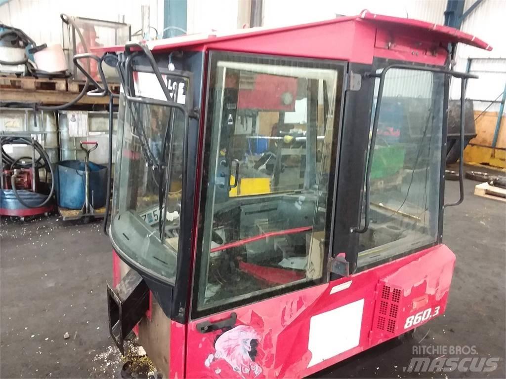 Valmet 860.3 Kabiinid