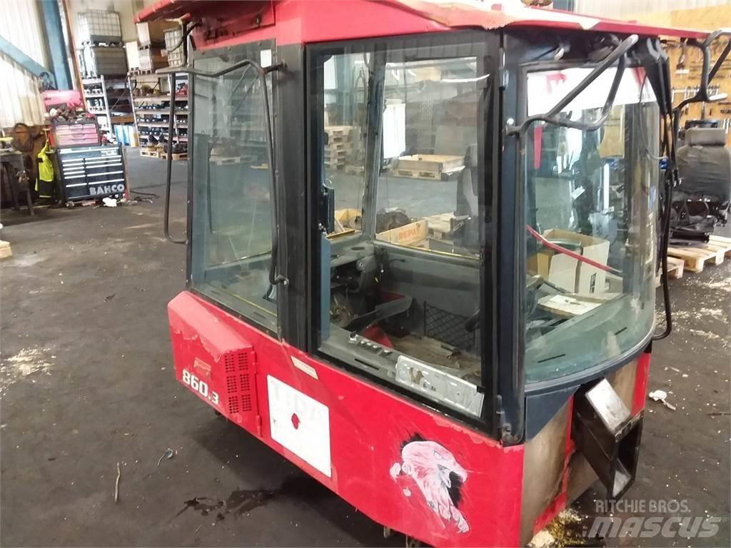 Valmet 860.3 Kabiinid