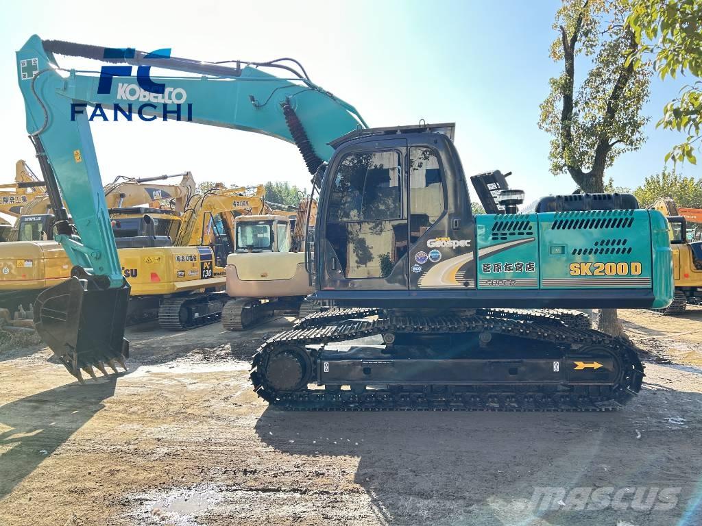 Kobelco SK 200 Roomikekskavaatorid