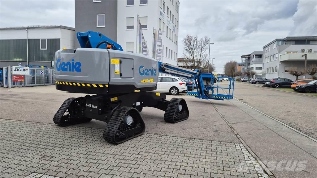 Genie S-45 TraX Iseliikuvad poomtõstukid