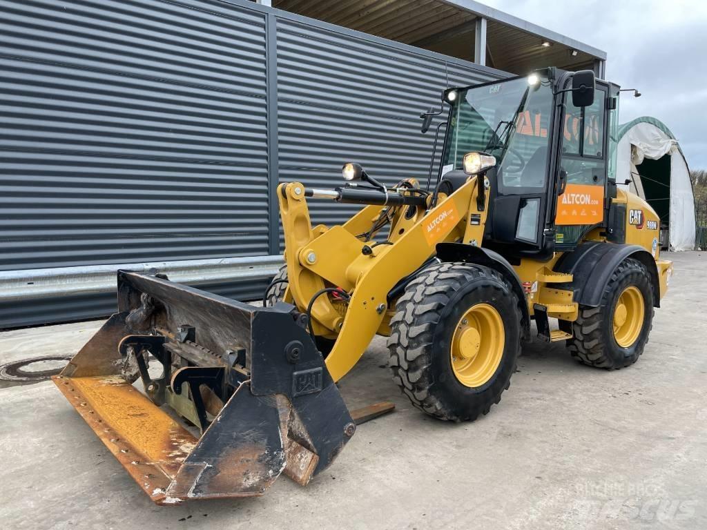CAT 908M Rataslaadurid