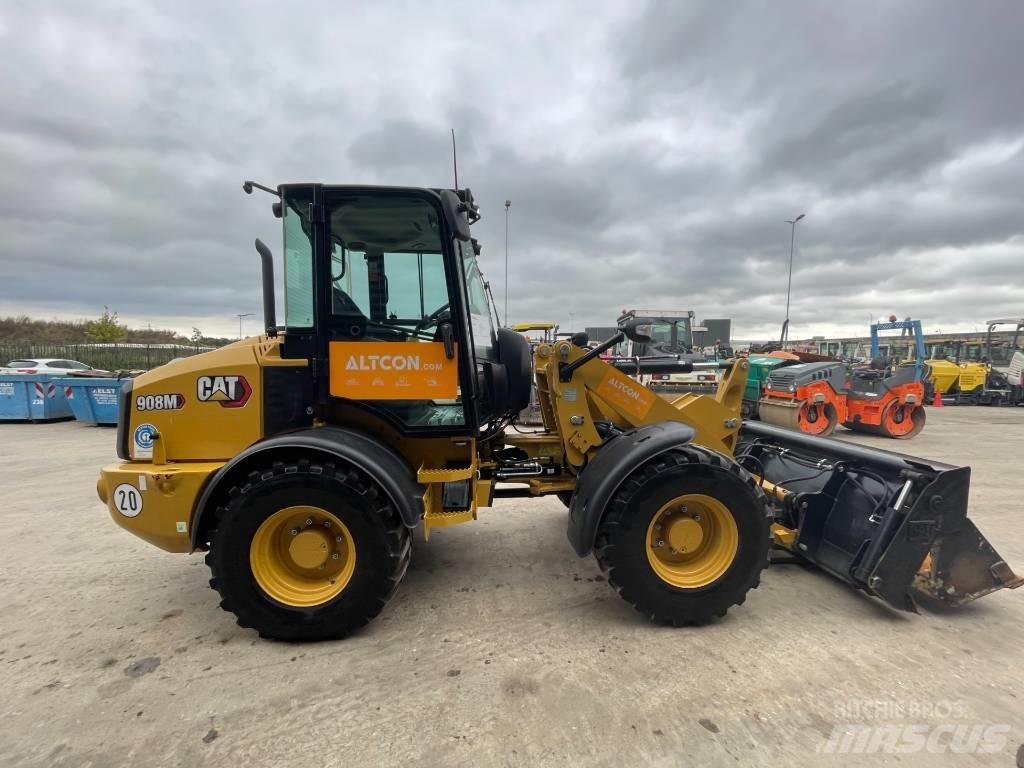 CAT 908M Rataslaadurid