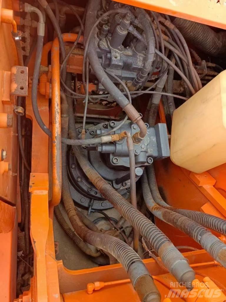 Doosan DX 225LC-9C Roomikekskavaatorid