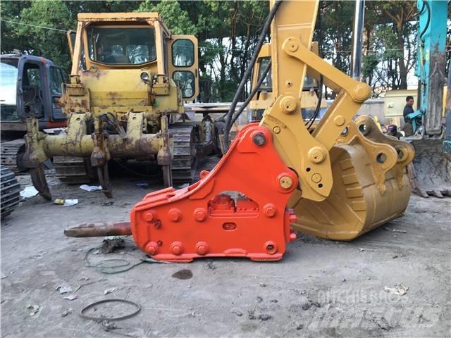CAT 325 C Roomikekskavaatorid