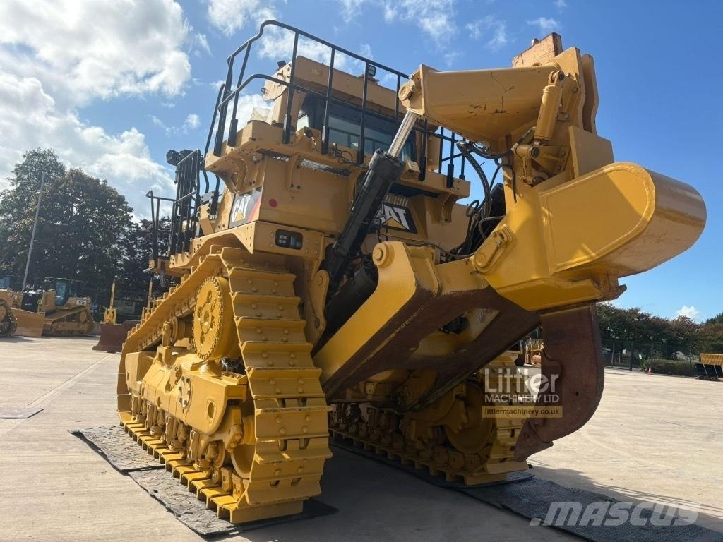 CAT D 10 T 2 Buldooserid