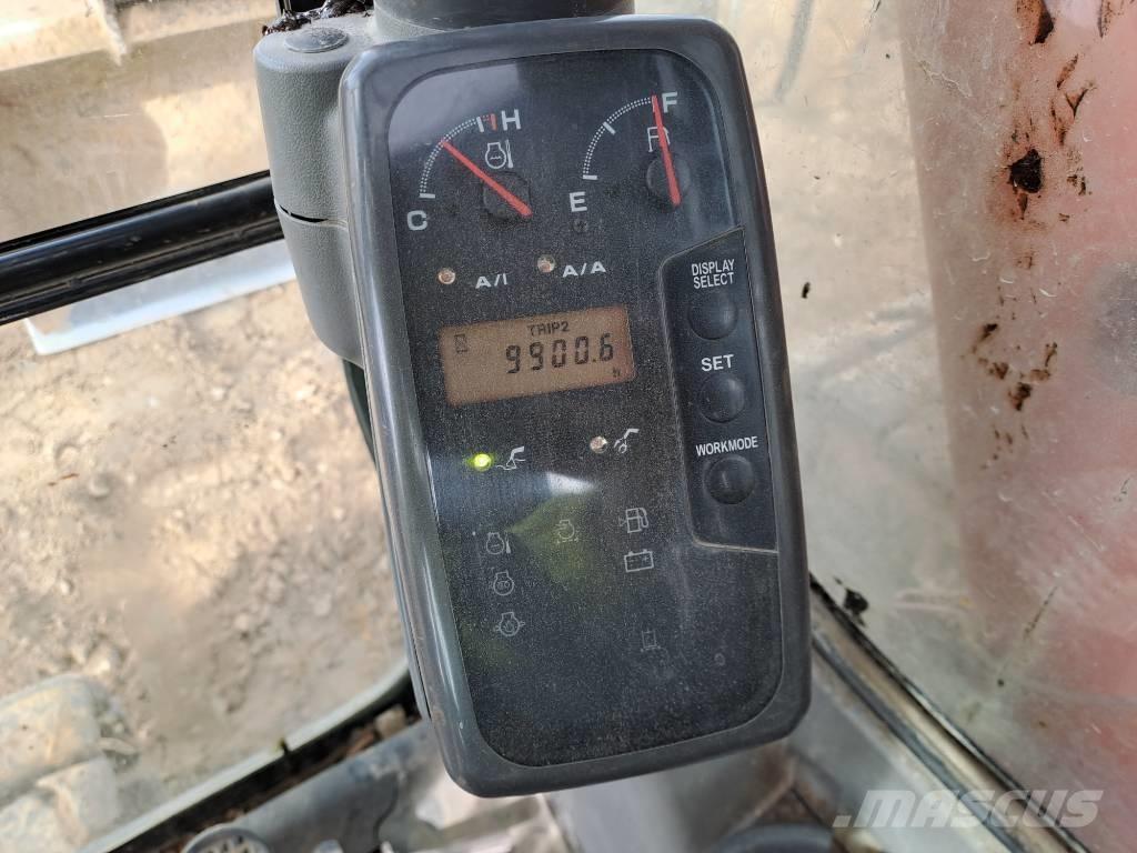 Hitachi ZX135US Roomikekskavaatorid