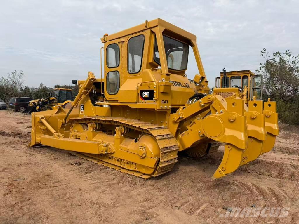 CAT D 7 G Buldooserid