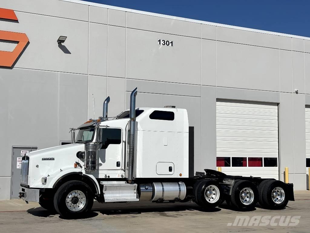 Kenworth T 800 Sadulveokid