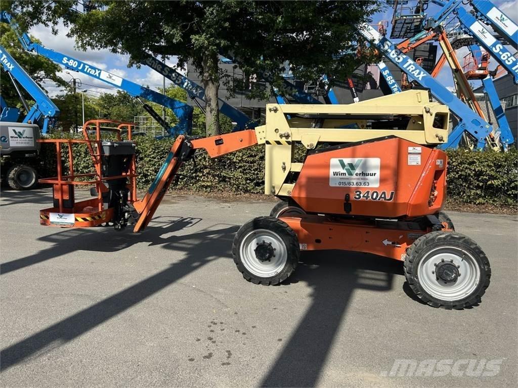 JLG 340AJ (4566) Iseliikuvad poomtõstukid