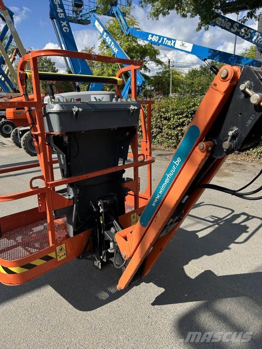 JLG 340AJ (4566) Iseliikuvad poomtõstukid