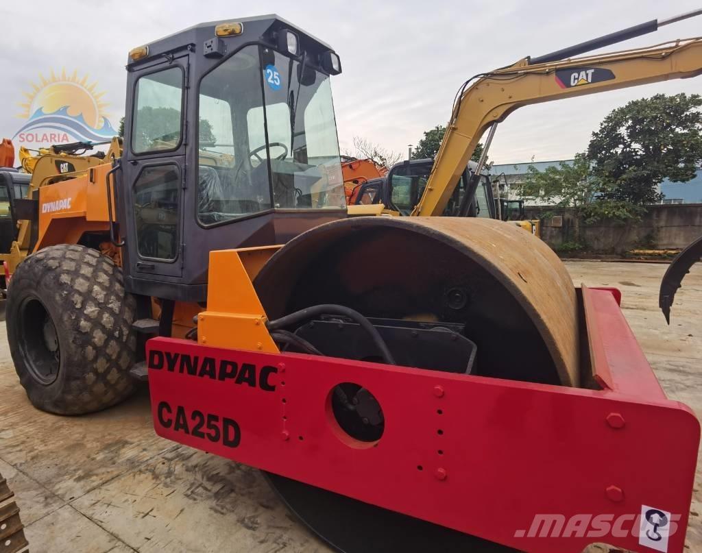 Dynapac CA 25 D Ühe trumliga rullid