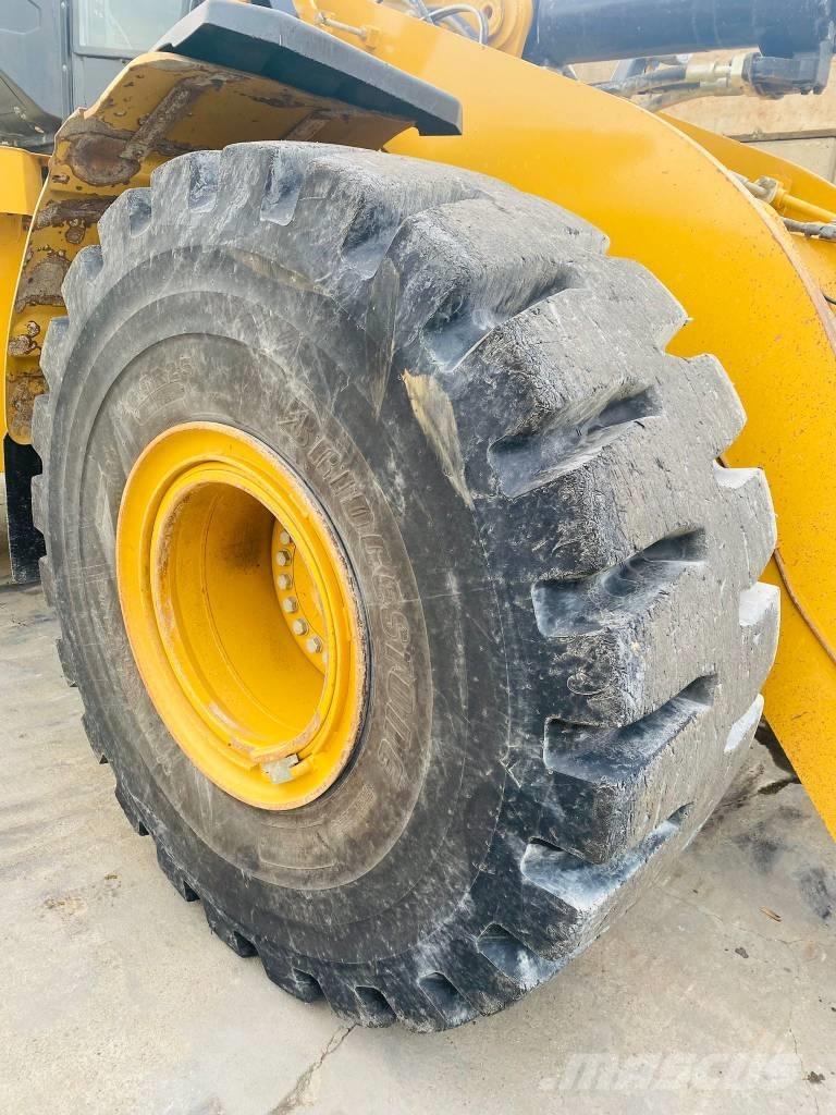 CAT 966 M Rataslaadurid