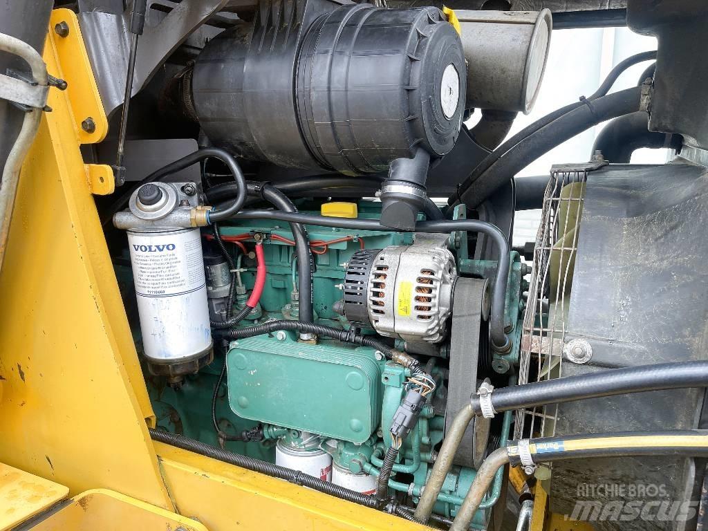 Volvo BL71   CE Ekskavaatorlaadurid