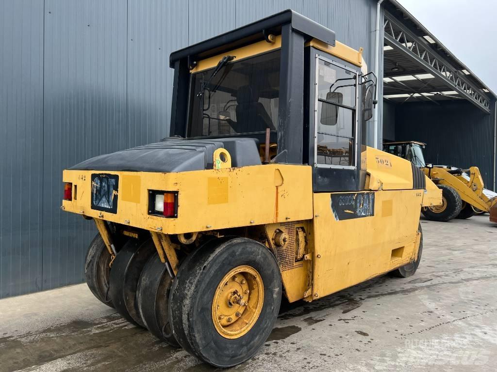 CAT PS300C Pneumorehvidega rullid