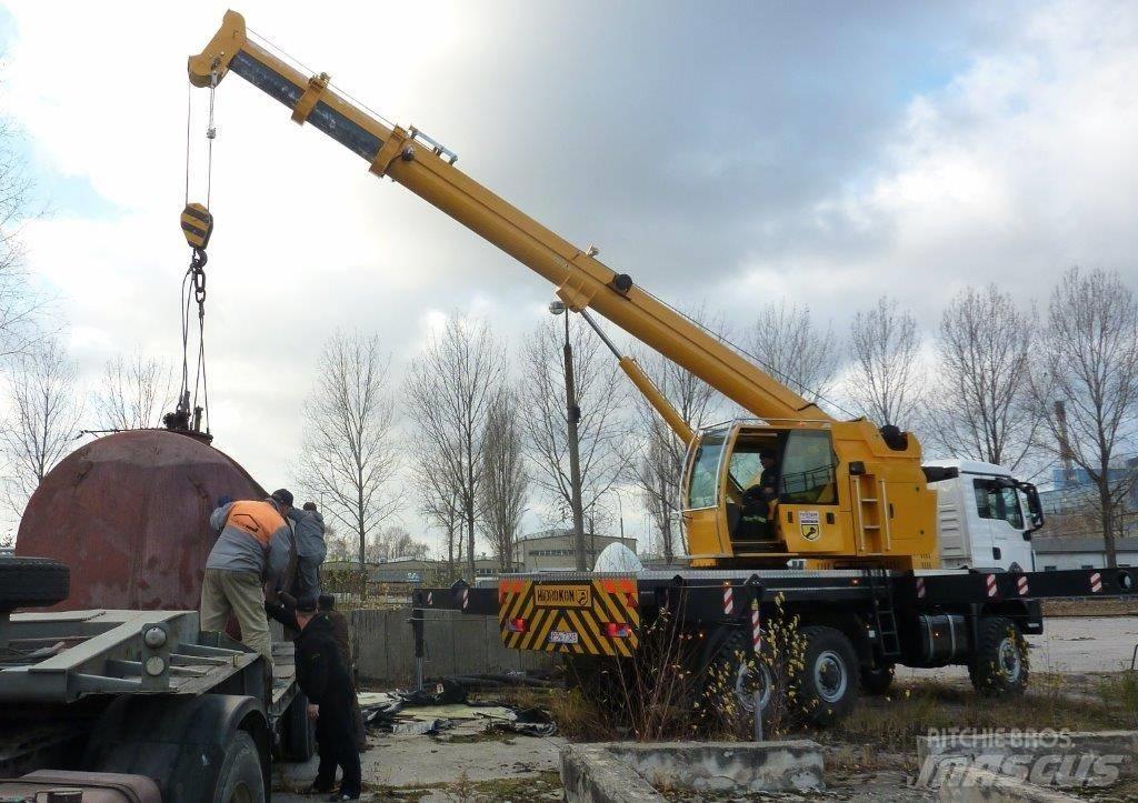 Hidrokon HK 30 18 T2 Maastikutõstukid