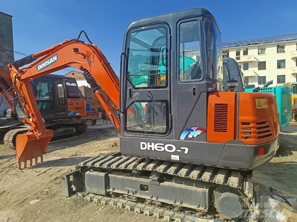 Doosan DH60-7 Miniekskavaatorid < 7 t