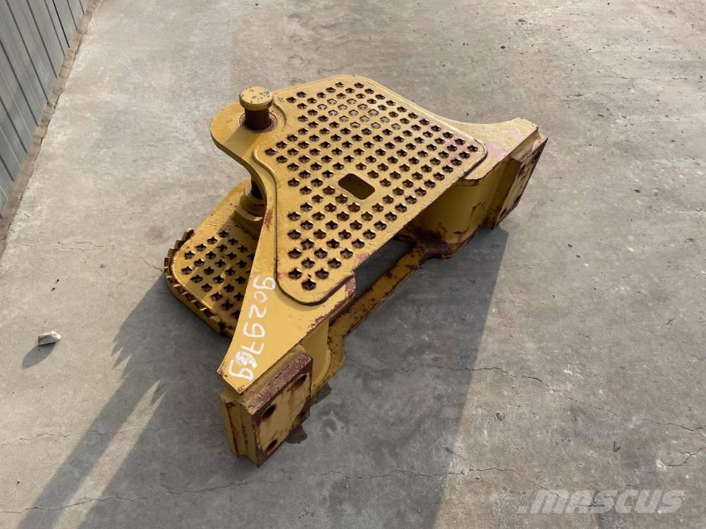 CAT D6K Zugtraverse Muud osad