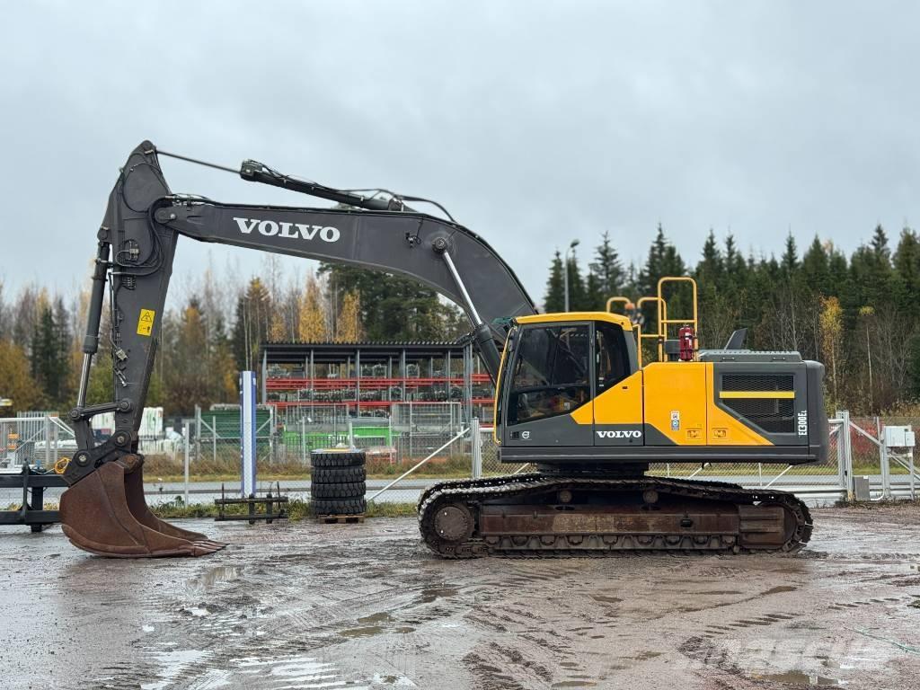 Volvo EC 300 E Roomikekskavaatorid