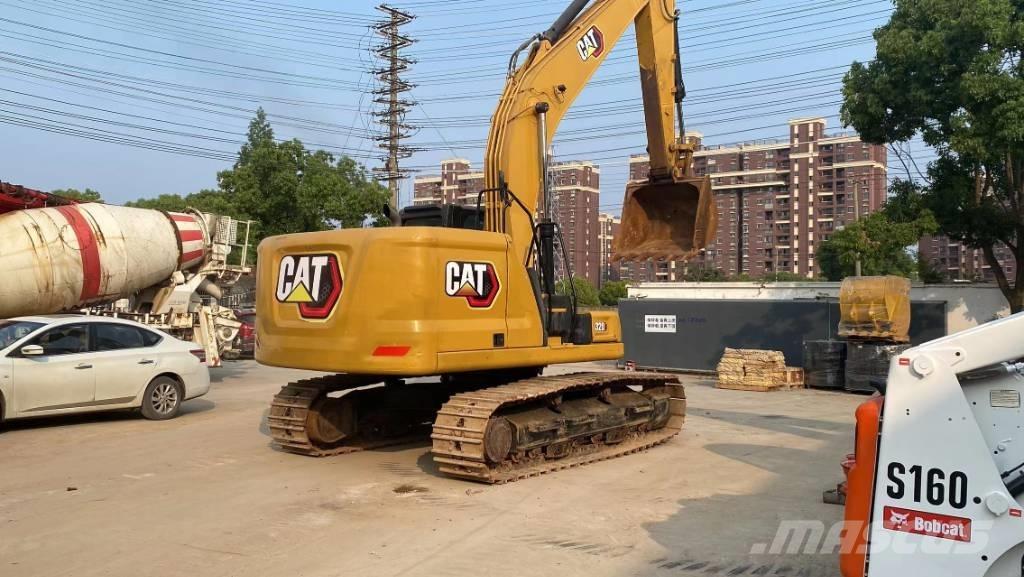 CAT 320 Roomikekskavaatorid