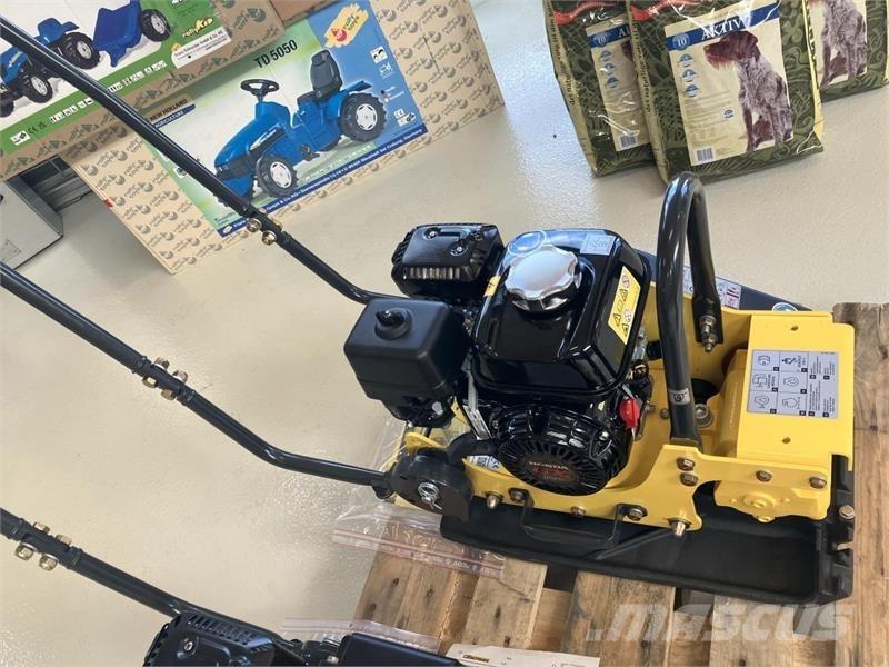  - - - BOMAG BVP10/36 Muud põllumajandusmasinad