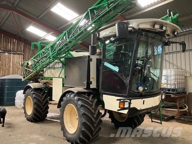  Houseman AR3000 Iseliikuvad pritsid
