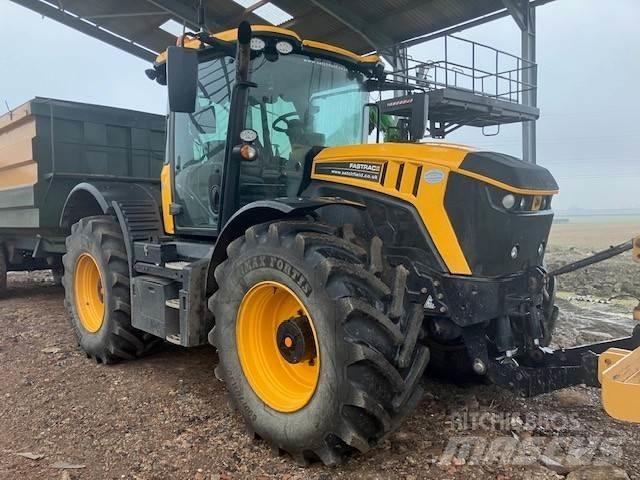 JCB Fastrac 4220 Traktorid