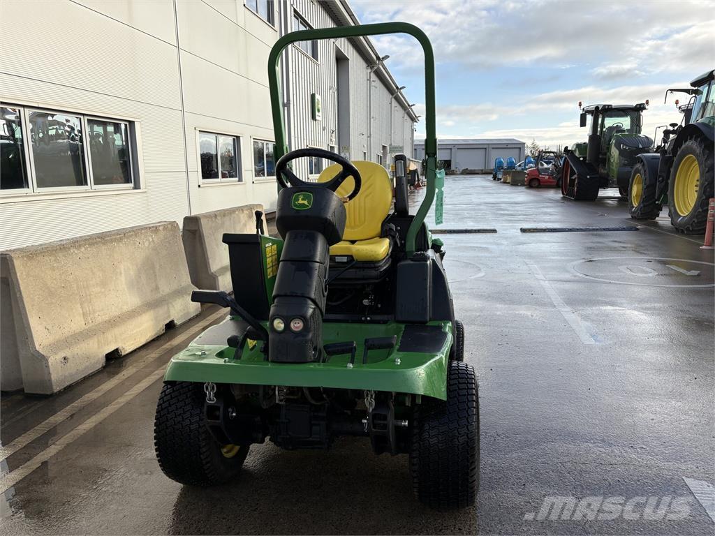 John Deere 1570 Murutraktorid