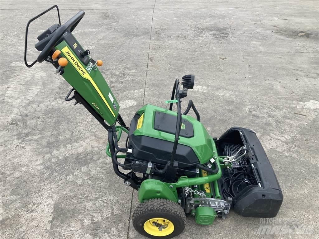 John Deere 225 E-cut Taga jalutatavad niidukid