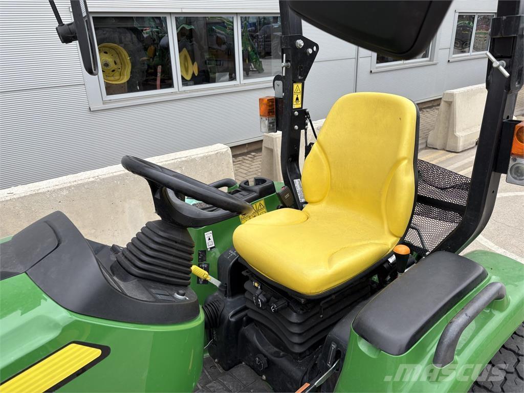John Deere 3039R Kompakttraktorid