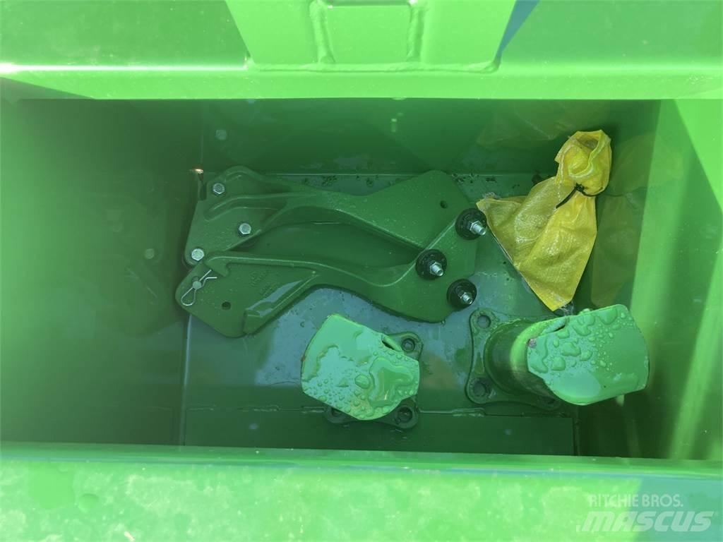 John Deere 320R Kompakttraktorid
