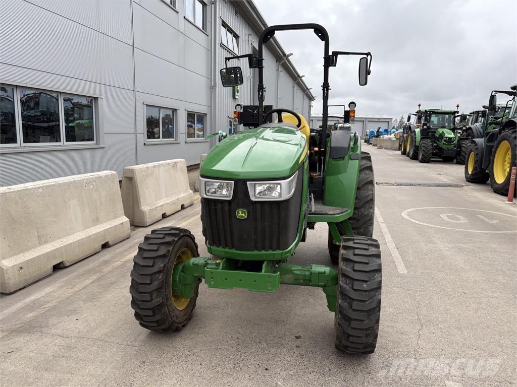 John Deere 4052M Kompakttraktorid