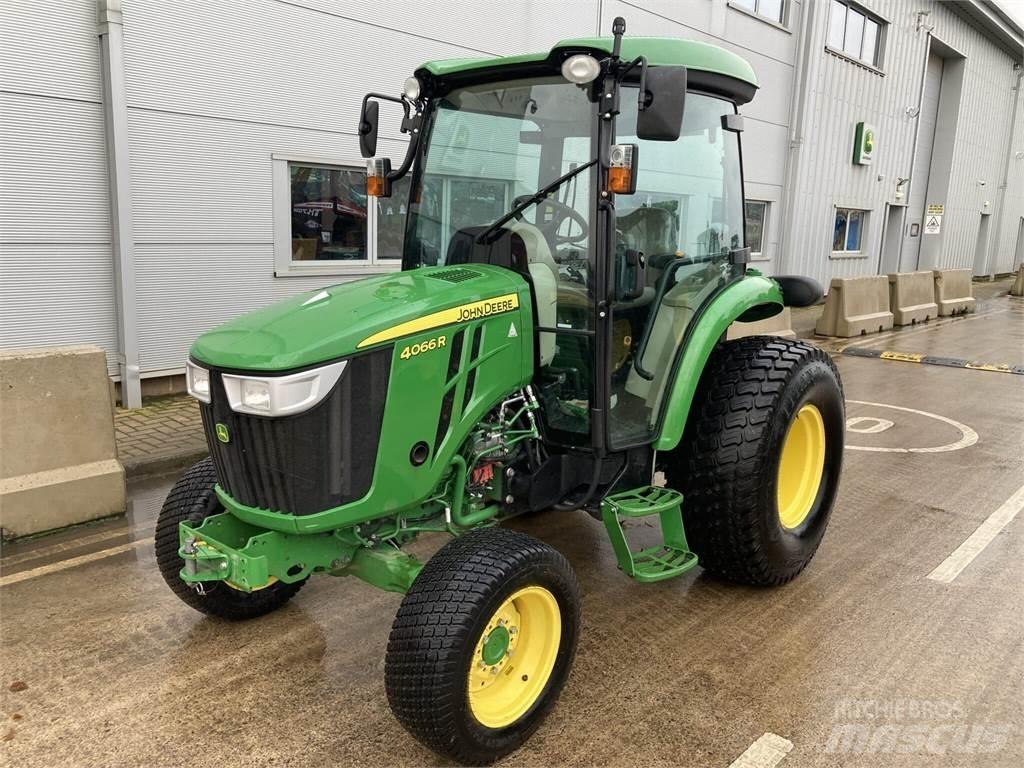 John Deere 4066R Kompakttraktorid