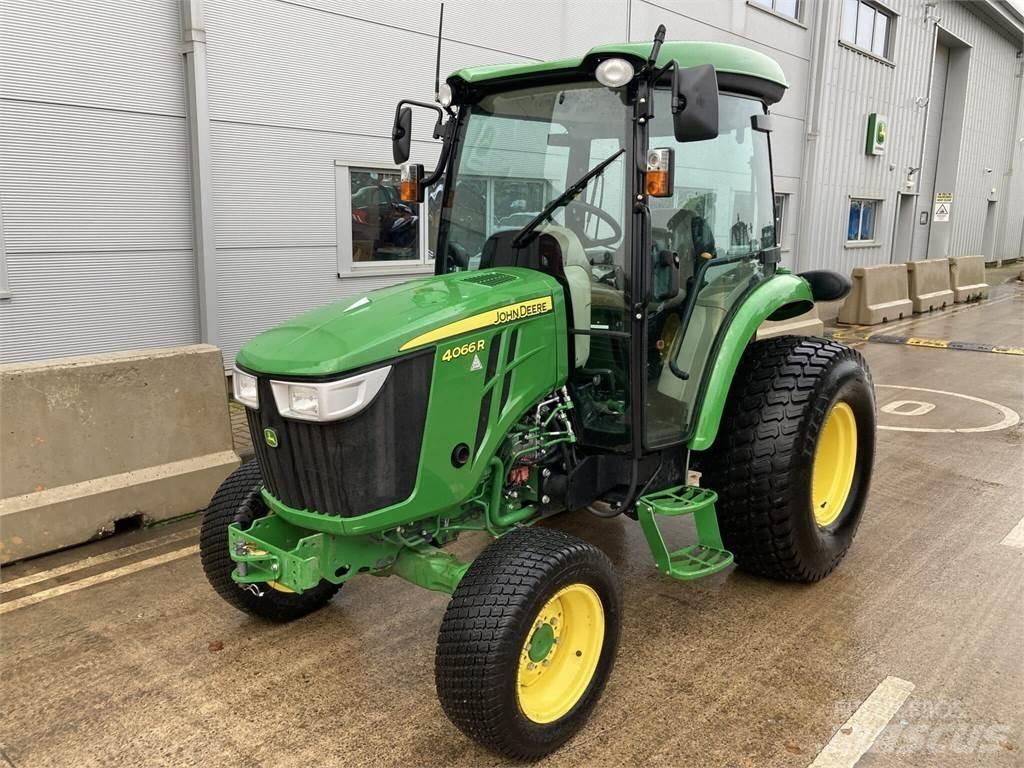 John Deere 4066R Kompakttraktorid
