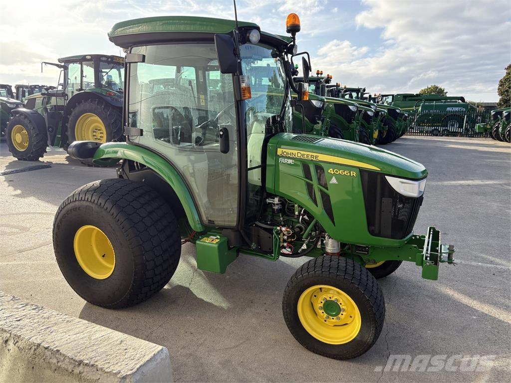 John Deere 4066R Kompakttraktorid