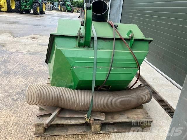 John Deere 580L Muu kommunaaltehnika