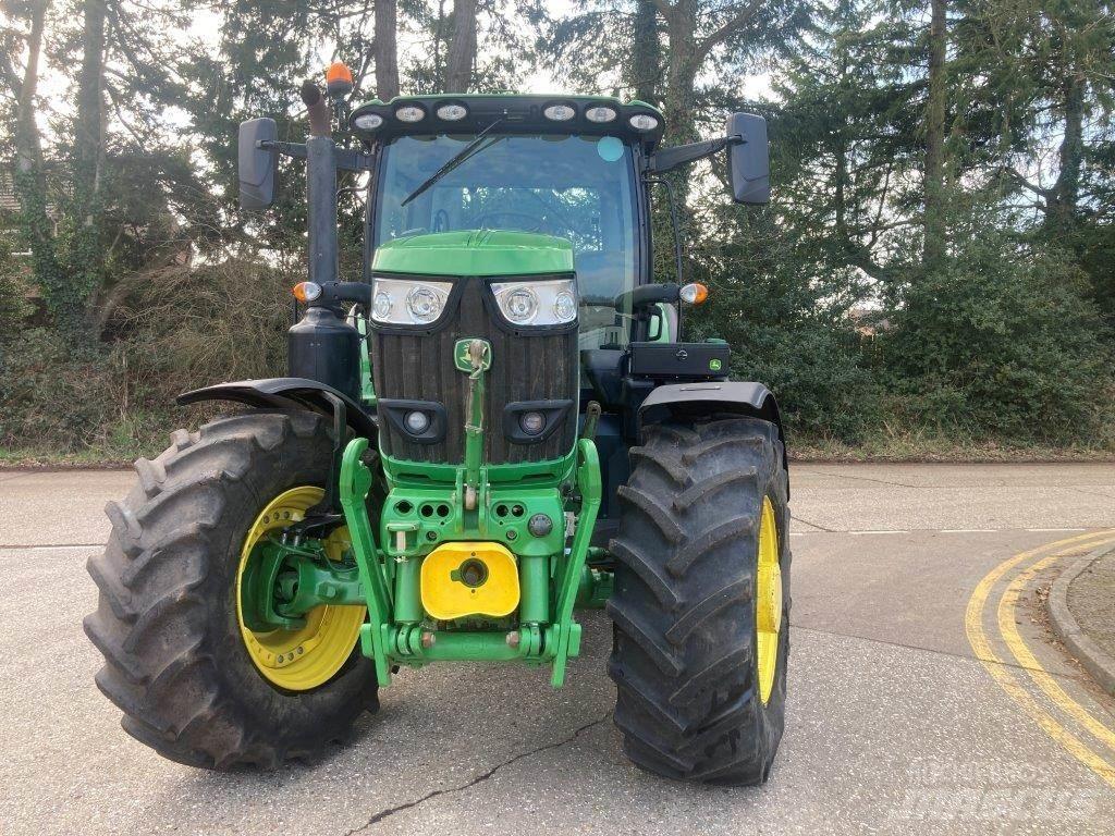 John Deere 6215R Traktorid