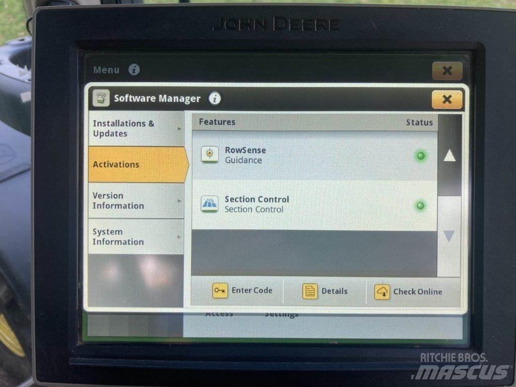 John Deere 6215R Traktorid