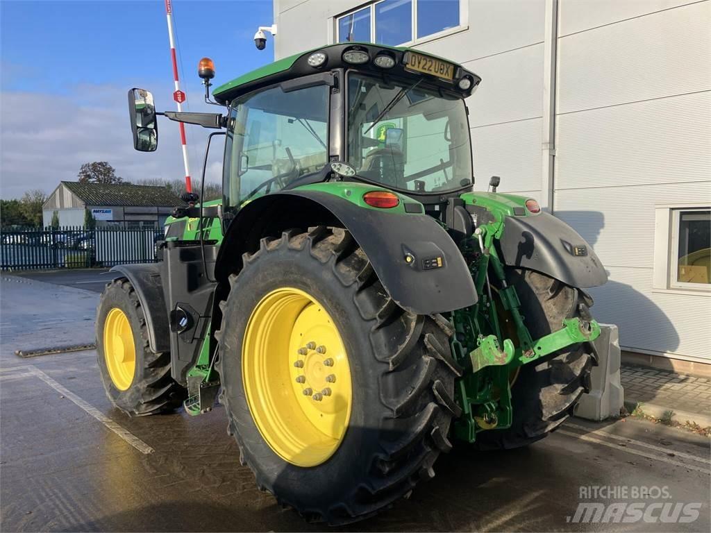 John Deere 6215R Traktorid